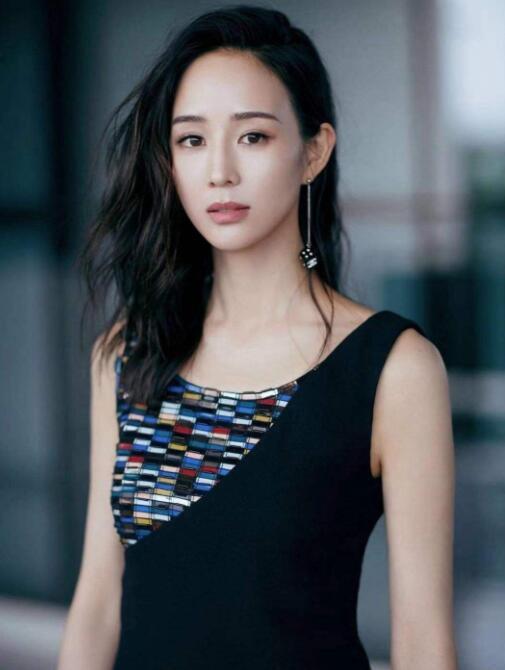 张钧甯成为在内赚钱最多的台湾女明星,网友:她的资源为何这么好