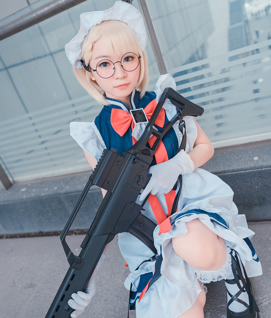 cosplay《少女前线》人物,金发女孩完美还原角色