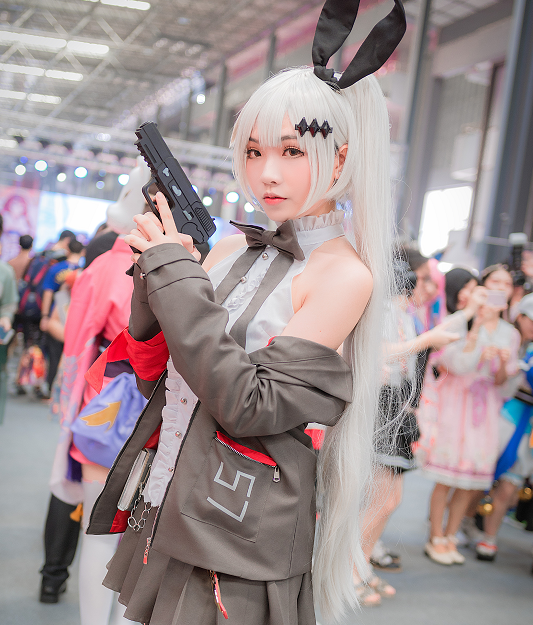 cosplay《少女前线》人物,清纯冷艳的小姐姐