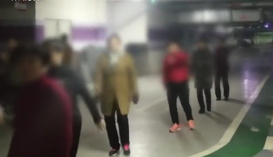 地下车库,广场舞,冬天,河南郑州