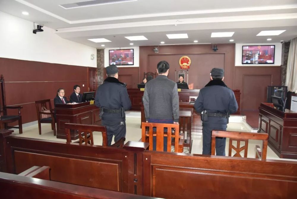12月27日,景泰县人民法院依法公开开庭审理了一起拒不执行判决,裁定罪