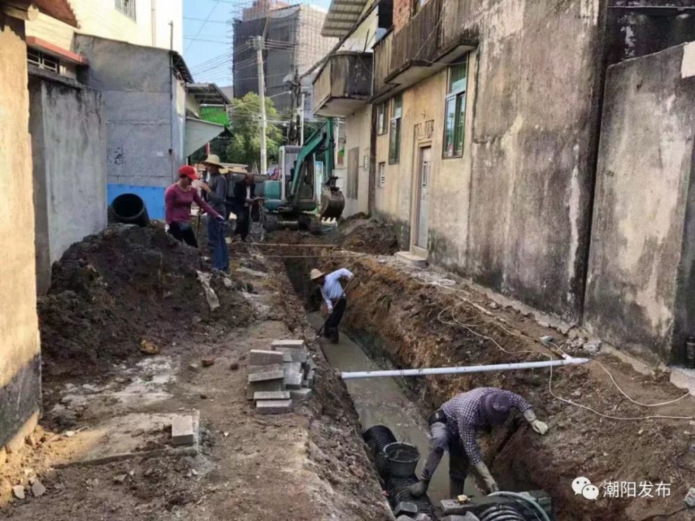 城南街道凤上社区雨污分流项目施工现场