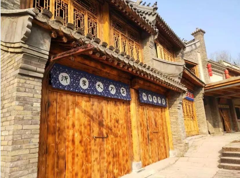扩散:沂水"古城"建成这样了,过年还有庙会邂逅网红不倒女神