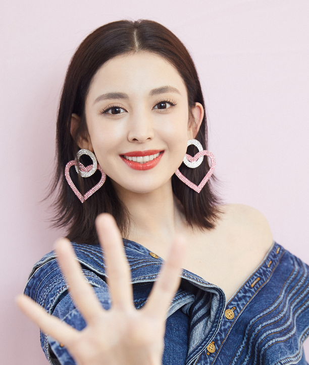 古力娜扎写真图片壁纸,美丽青春,活力四射