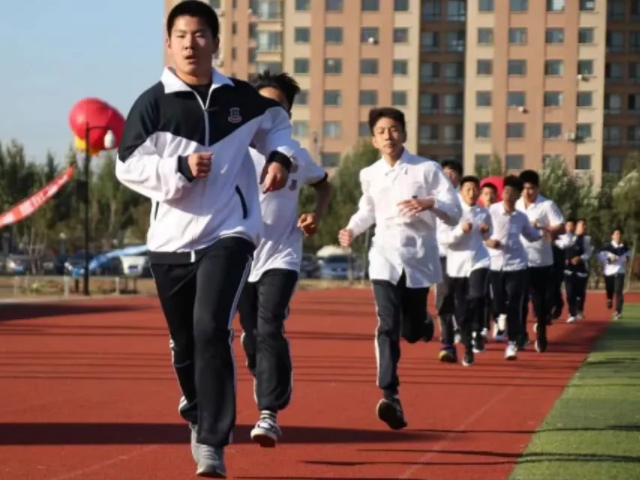 体育教案热身操模板_体育教案封面模板_大学体育教案模板