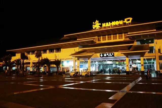 东海岸:海口美兰机场,琼州大桥,南渡江大桥,海瑞大桥,新东大桥