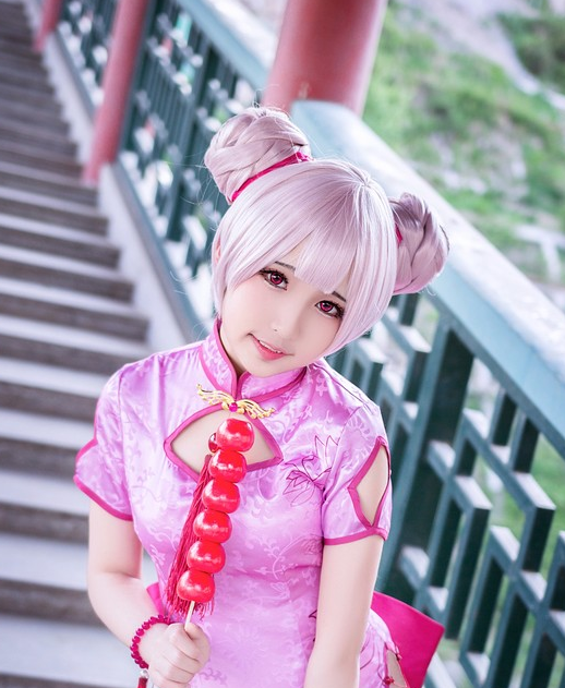 cosplay《王者荣耀》小乔,旗袍装扮美的迷人