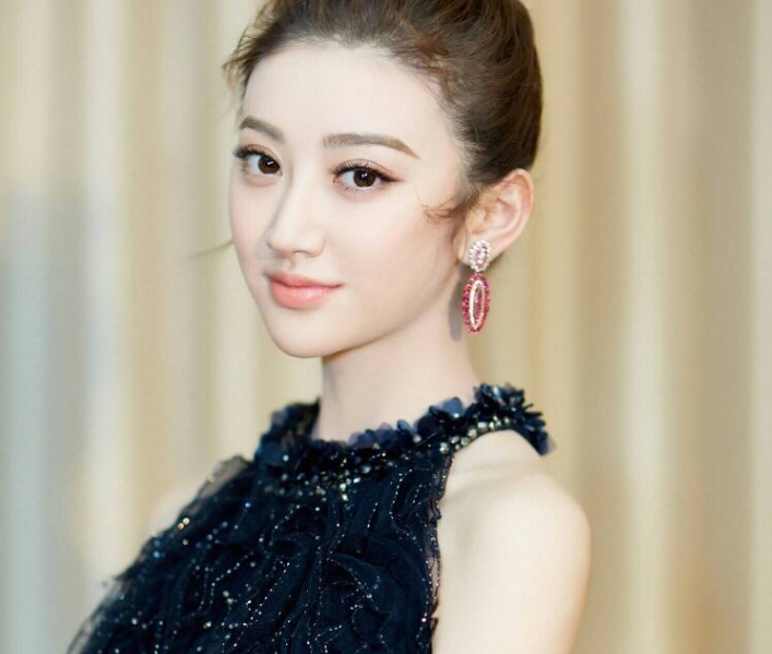 娱乐圈几乎"零绯闻"的4位女星,一个比一个优秀,哪位是