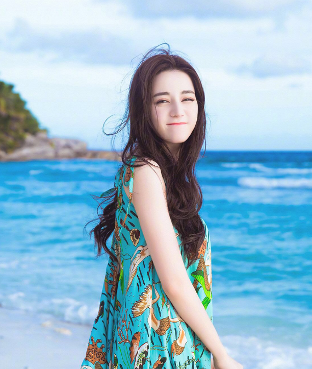 迪丽热巴写真图片壁纸,清新自然,温婉可人