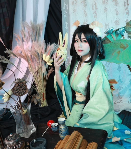 游戏《王者荣耀》孙尚香cosplay,小姐姐冷酷的气质深入人心