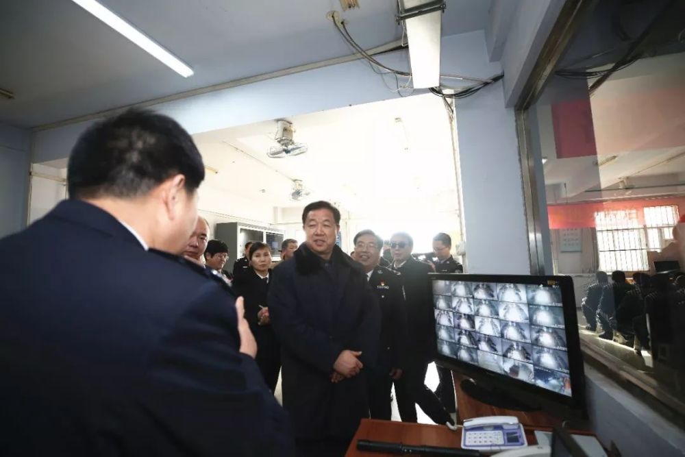 省检察院党组副书记,副检察长李玉龙带队对深州监狱开展巡回检察