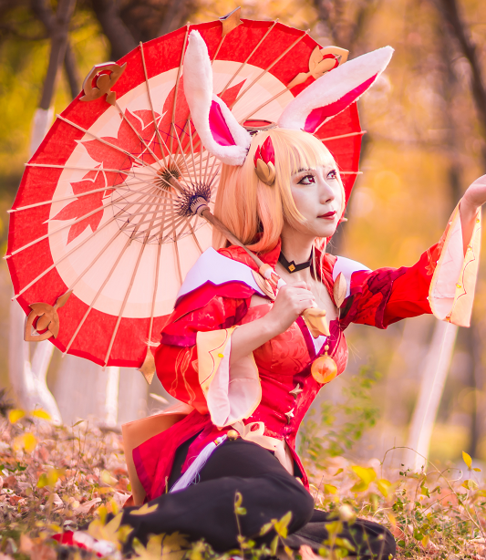 游戏《王者荣耀》cosplay,女孩cos的公孙离楚楚动人