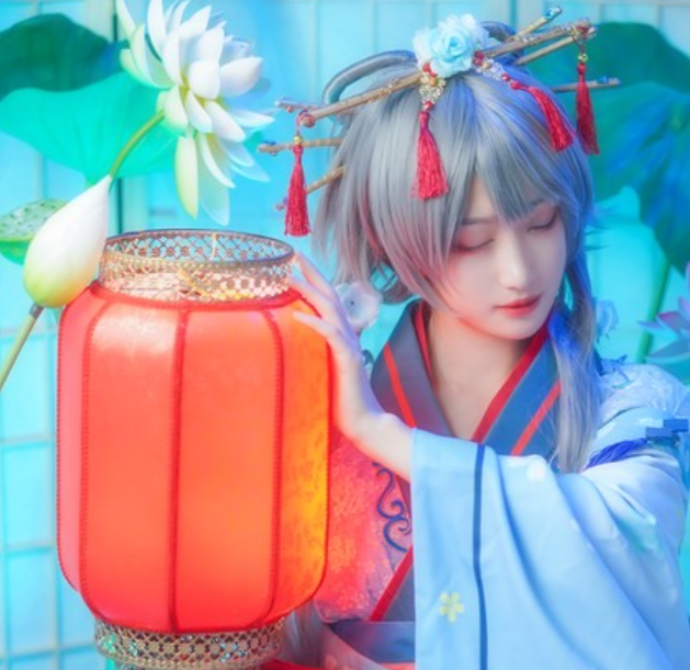 洛天依:雨梦楼cosplay,还原度超高的小姐姐,笑容甜美怡人