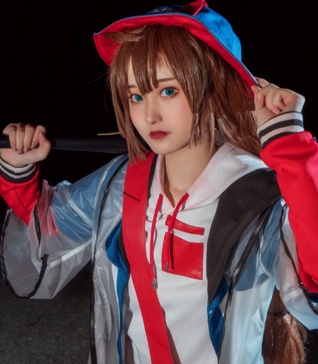 《明日方舟》蛇屠箱cosplay,漂亮的小姐姐演绎蛇屠箱