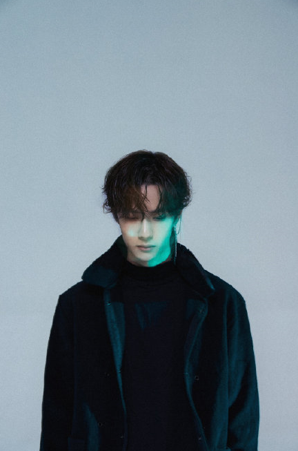 王一博新歌上热搜,有谁注意他的歌词?真爱粉都能听懂其中的意思