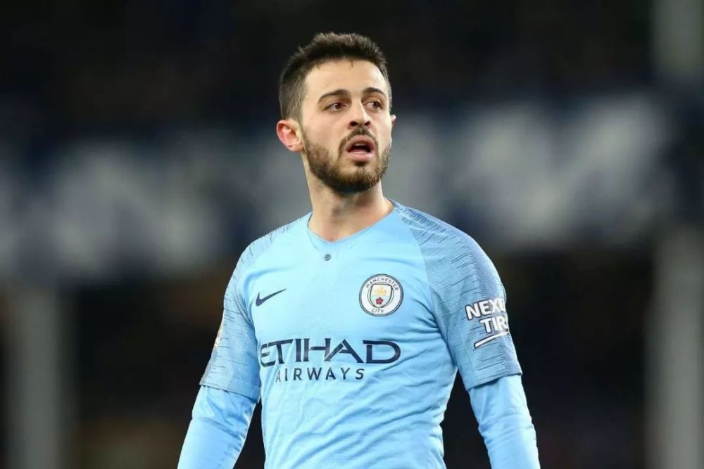 中场:贝尔纳多·席尔瓦(曼城/葡萄牙)