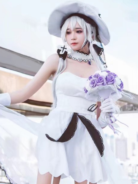 cosplay《碧蓝航线》光辉,漂亮动人的银发小姐姐