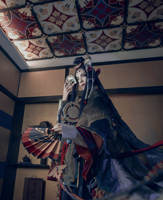 游戏《阴阳师》玉藻前cosplay欣赏,小姐姐气质非凡冷酷动人