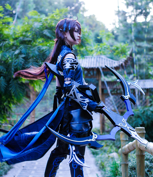 cosplay游戏《剑网三》人物,小哥哥cos的唐门温柔十足