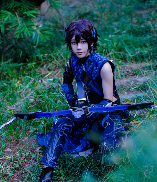 cosplay游戏《剑网三》人物,小哥哥cos的唐门温柔十足