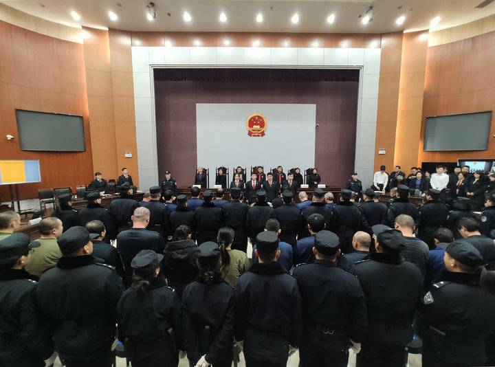 潍坊:王雷等33人涉黑案件一审公开宣判,王雷获刑25年
