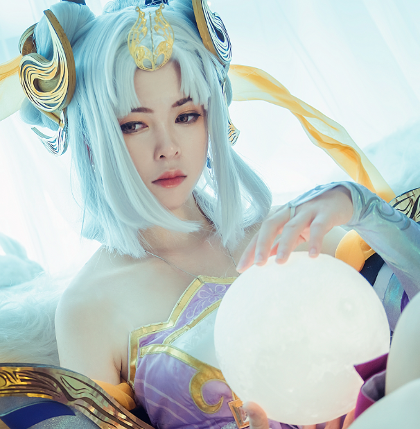 王者荣耀嫦娥cosplay,气质绝佳美到窒息