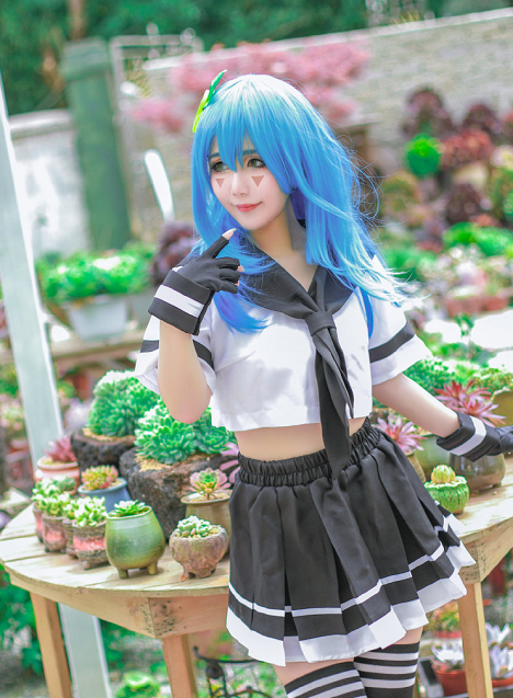 cosplay《凹凸世界》安莉洁,俏皮可爱的蓝发小姐姐