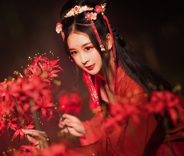 彼岸花cosplay,精致优雅尽显迷人风姿