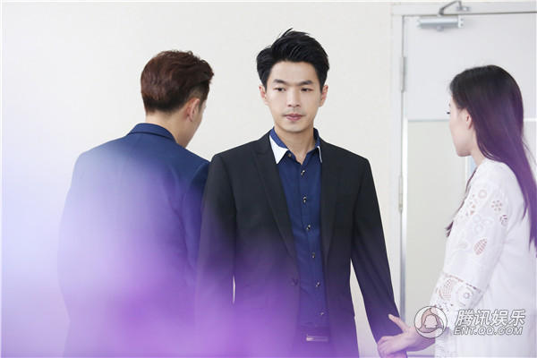 《爱来的刚好》热播 李威凤凰男形象引争议