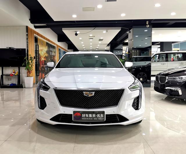 19款凯迪拉克ct6到店:直降12万,这报价怎么样?