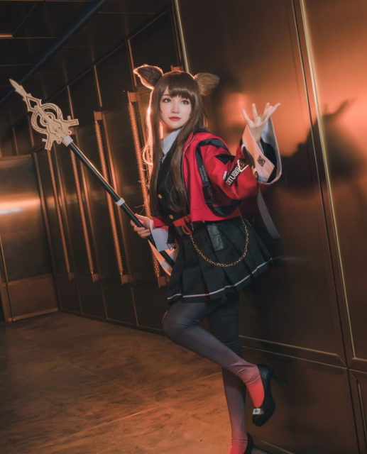cosplay《明日方舟》天火,元气满满质感十足