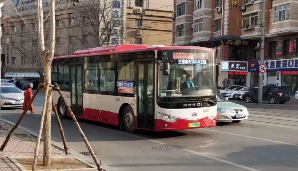 大连开通一条公交新线路,地铁也有大变化