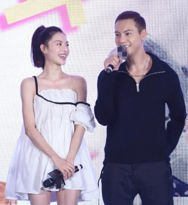 有种"婚纱照"叫陈伟霆钟楚曦,两人牵手瞬间,豪门联姻有了脸!