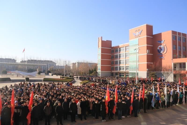 山东省北镇中学高63级学生十八岁成人仪式圆满礼成