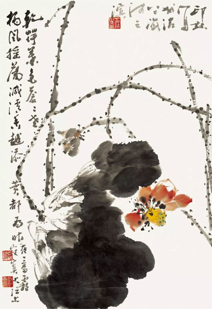 在历代花鸟画作品中,描绘落在枝头石上的鸟比较多见,而萧朗先生则画