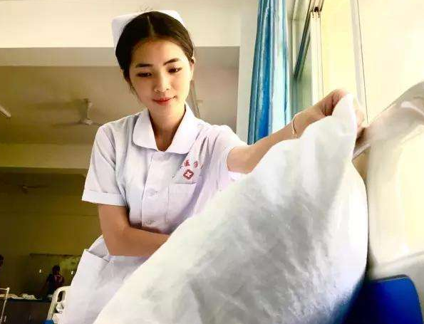为什么女护士很少嫁给医生的?一位女护士说出真相,答案太扎心了