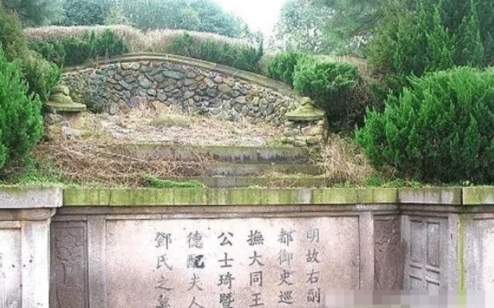 明朝一位清官,穷得买不起棺木,300年后挖出坟墓却有千万宝藏