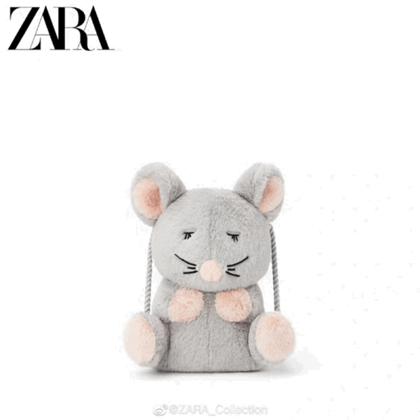 zara鼠年限定,去年的小猪包变成了小鼠包~软软糯糯的超萌,背上出门就