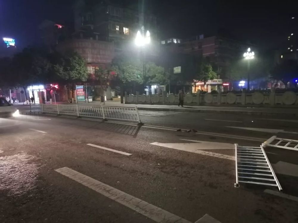 竟敢在马路上这么干