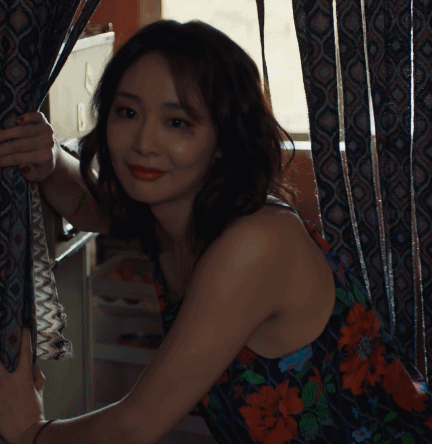 唐探网剧:迪楠扮演者被扒,颜值超女主性感又会撩,匆匆