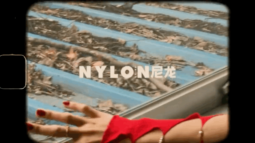 今年才23岁,小小年纪的她因出演13年太阳《ringalinga》mv而走红,2016