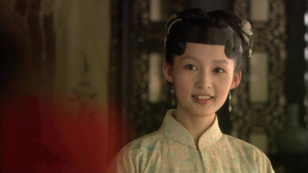 蒋梦婕拍了《男人装》 画面这么性感! 透视连体