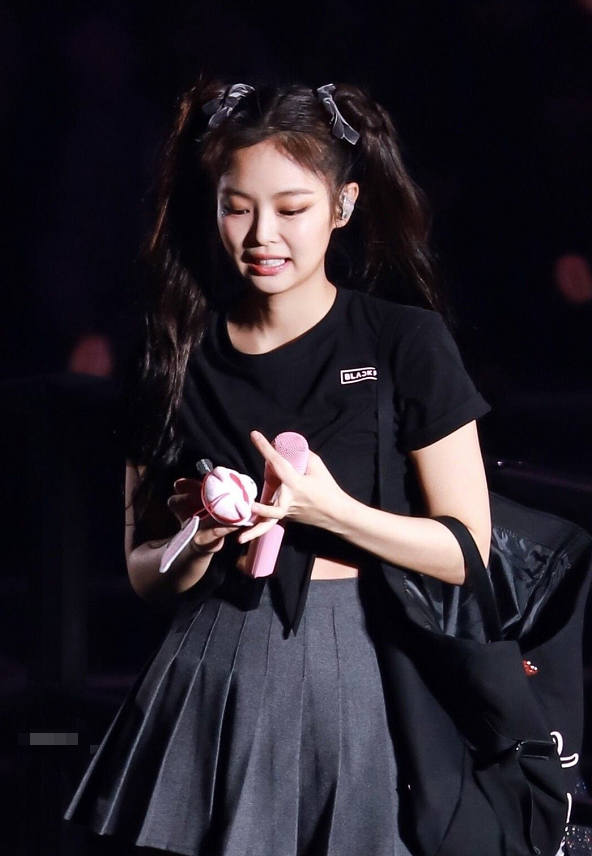 jennie可爱双马尾,jennie可爱 jennie扎双马尾,神还原美少女战士,不愧是韩国小仙女