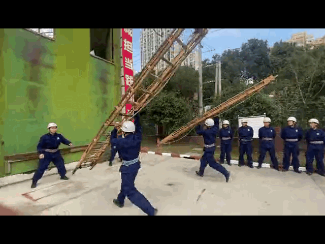 无悔火焰蓝 不负养育恩——嘉定支队温情开展新消防员
