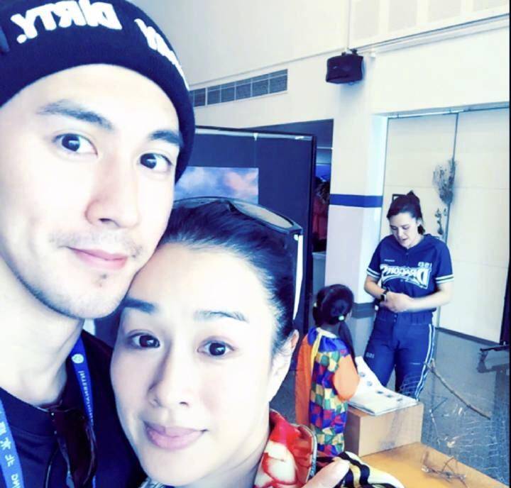钟丽缇为大女儿庆生,22岁张敏钧颜值赶超妈妈,网友直呼丈母娘