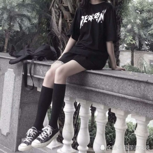 学生妹"上课瘦腿"小妙招,让你"坐着瘦",校花都在偷偷练呦!