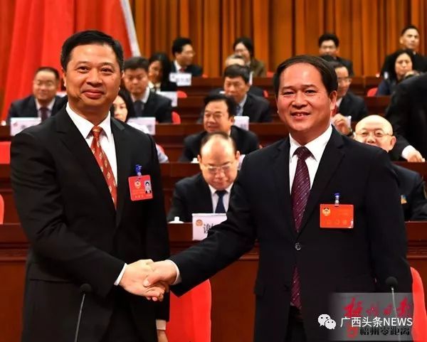 黄振饶当选为政协第十二届梧州市委员会主席