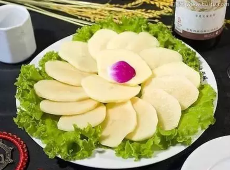 火锅,丸子,方便面,土豆片,春节聚会