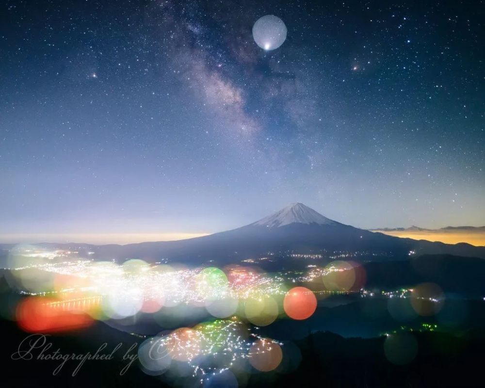 富士山与城市夜景