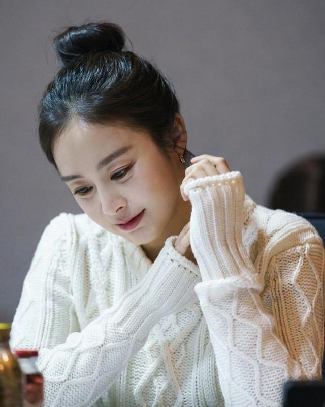 2015年自从拍摄完电视剧《龙八夷》后,金泰希暌违荧幕5年终于携新剧